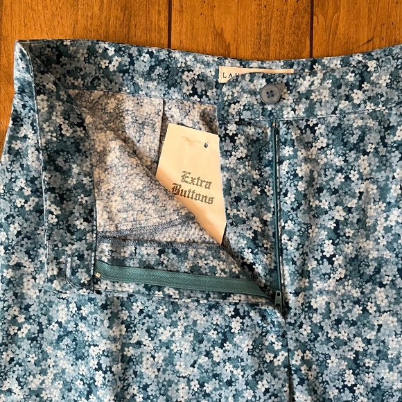 Vintage Laura Ashley Floral Cropped Pants (Size 8) - Picture 5 of 9